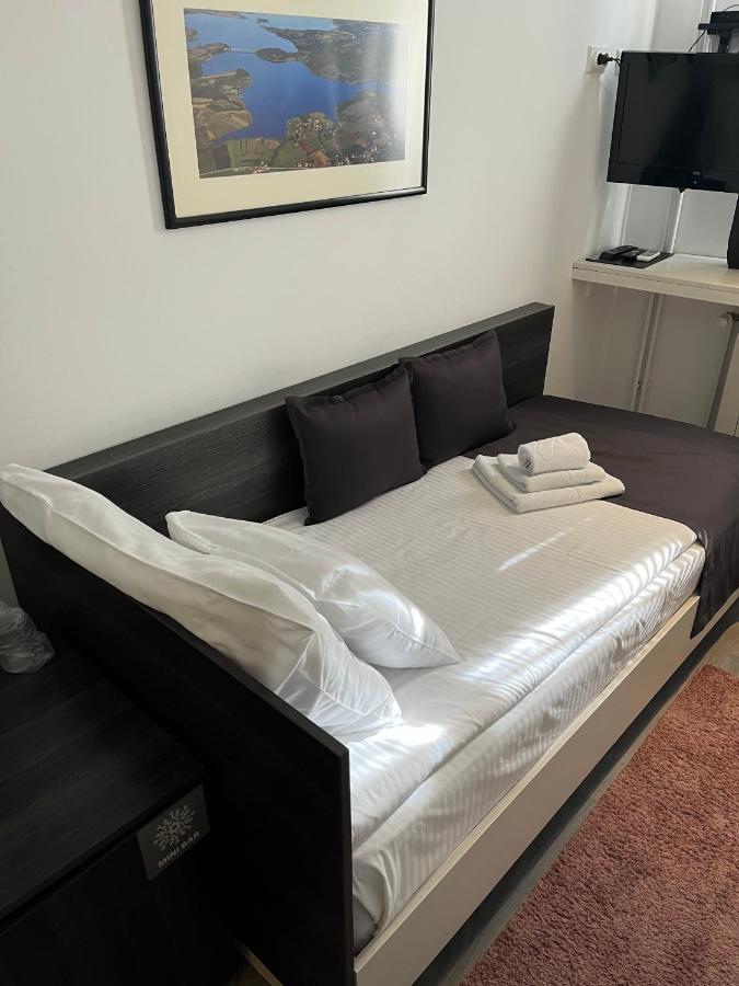 Garni Hotel King Kragujevac Exterior photo
